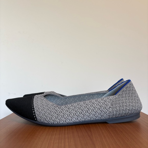 Rothy’s The Point II Ballet Flats Gray with Black Cap Toe Size 9 - Picture 3 of 9